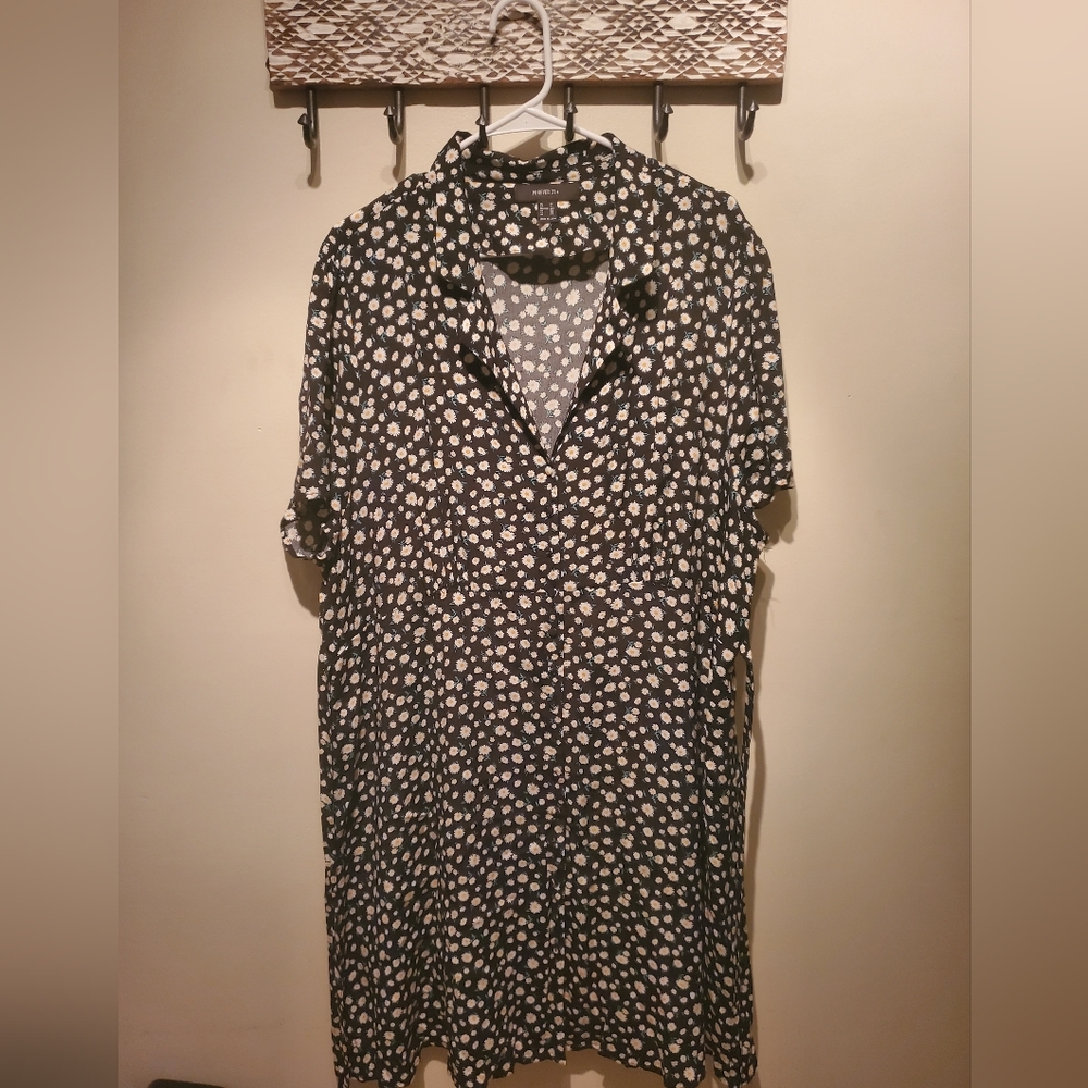 FOREVER 21 size 3x Flower Dress
